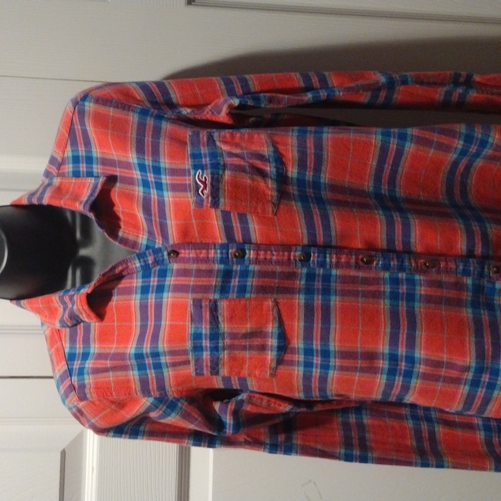 Hollister button down shirt size S